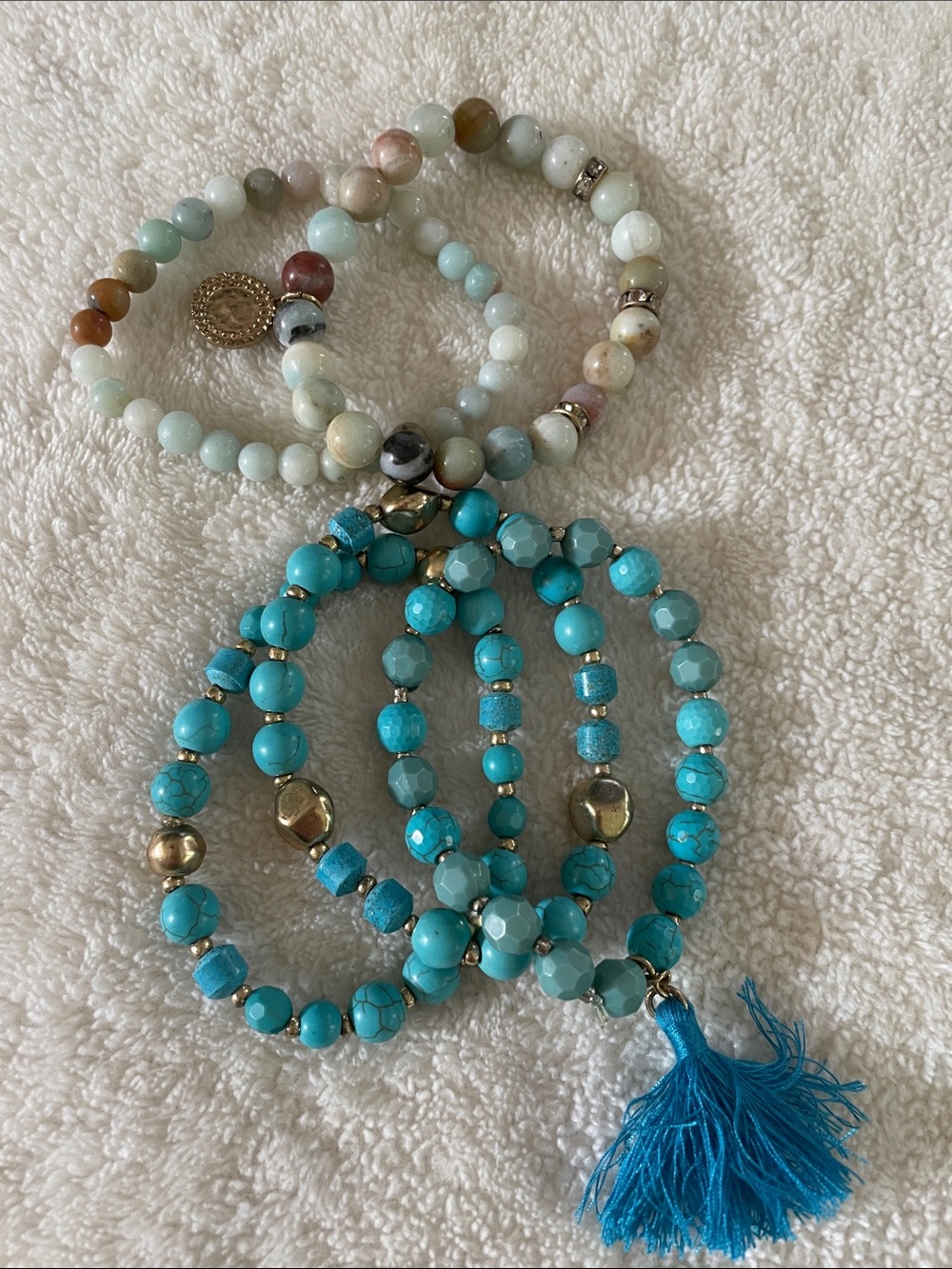 Set of 5 assorted beaded stretch bracelets